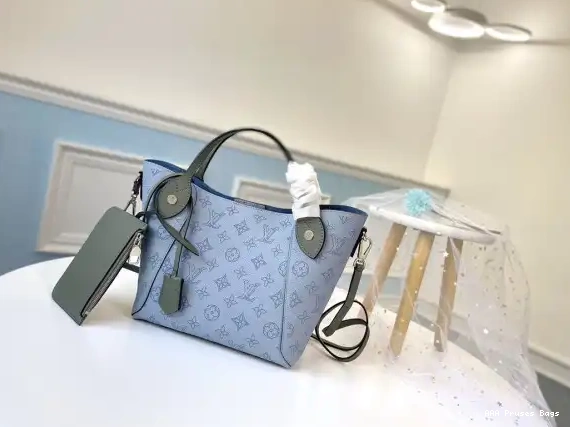 PM LOUIS VUITTON HINA 0603
